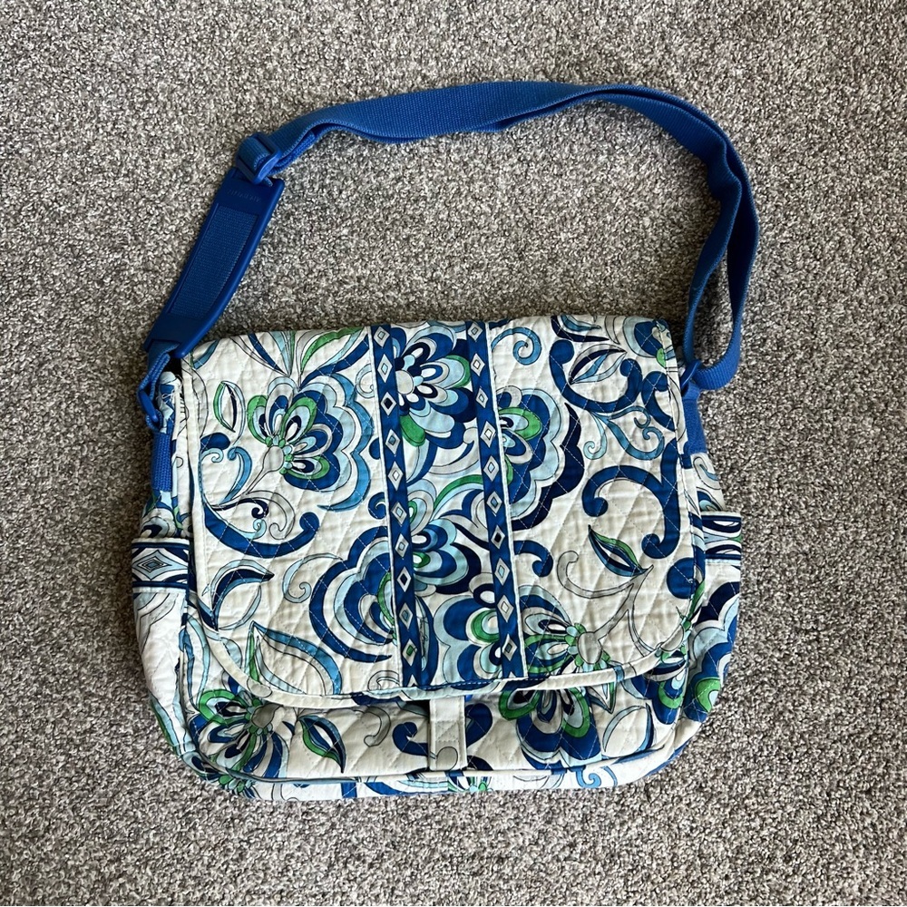 Vera Bradley‎ White/Blue Messenger/Laptop Adjustable Strap Bag